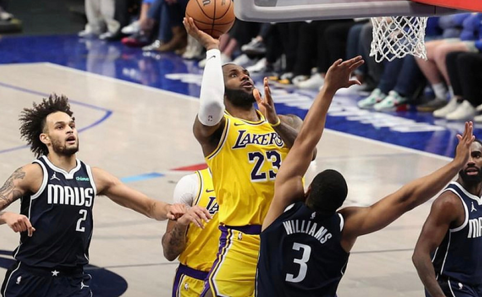 Ming压哨三分球迷热议(NBA30分钟压哨绝杀集锦)|bg大游官网入口